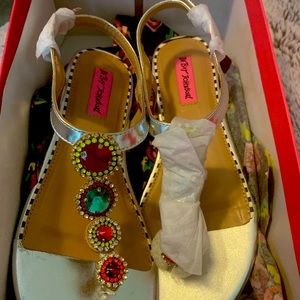 Betsy Johnson Jeweled Sandal in Silver Size 8
